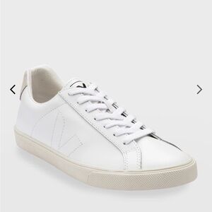 Veja Esplar Low Top Leather Sneakers